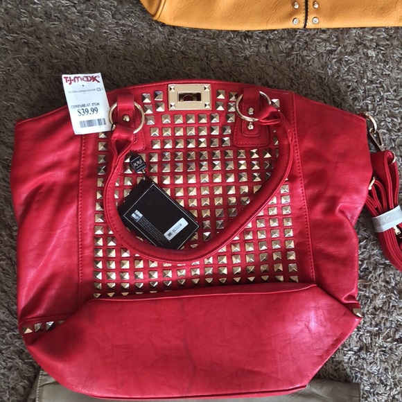 Purses - Picture 3 of 6